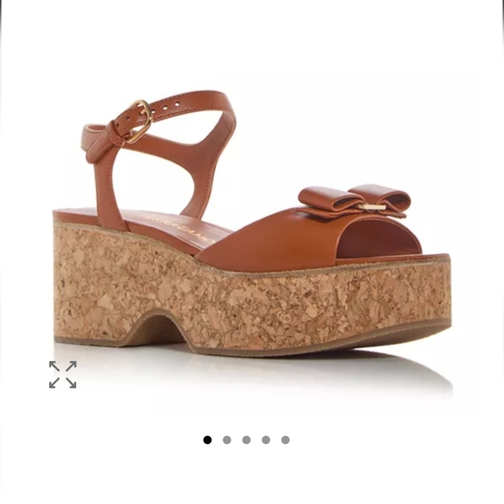 NWT Salvatore Ferragamo Selna Sandal